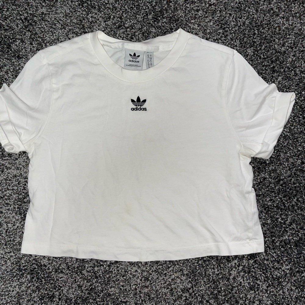 Women’s white cropped t shirt size s
